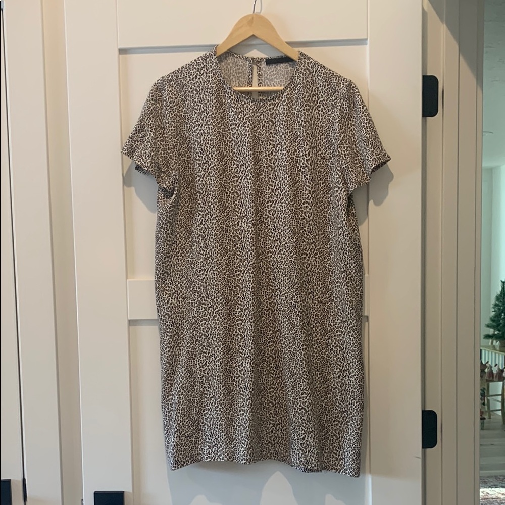 Jenni Kayne Leopard Print Short Sleeve Dress
